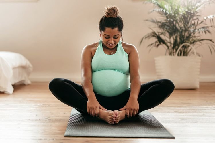 Exercises for expectant mother in second trimester